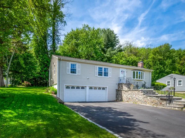 27 Lansing Avenue, Trumbull, CT 06611