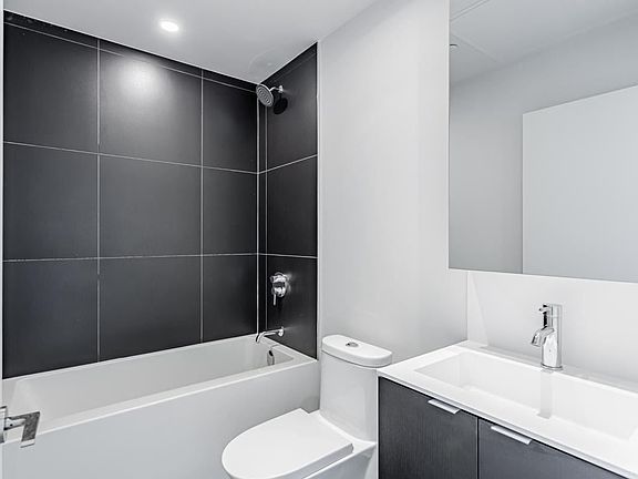 4th image of 2306 Saint Clair Ave W #211