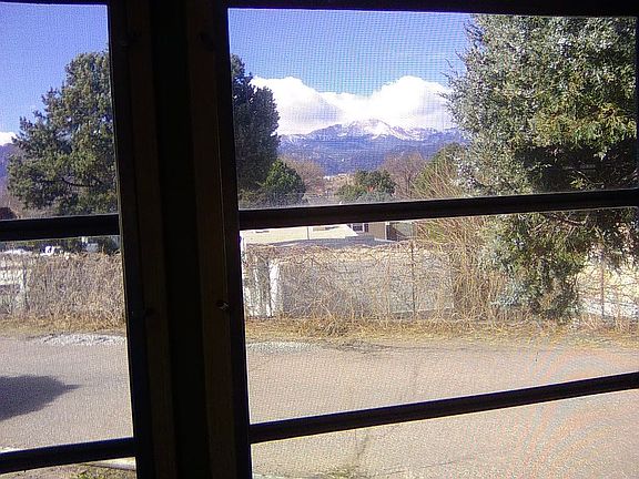 4th image of 3000 N Cascade Ave