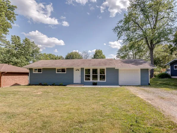 1108 Lela Dr, New Athens, IL 62264