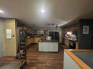 218 Forest Rd, Pottsville, PA 17901