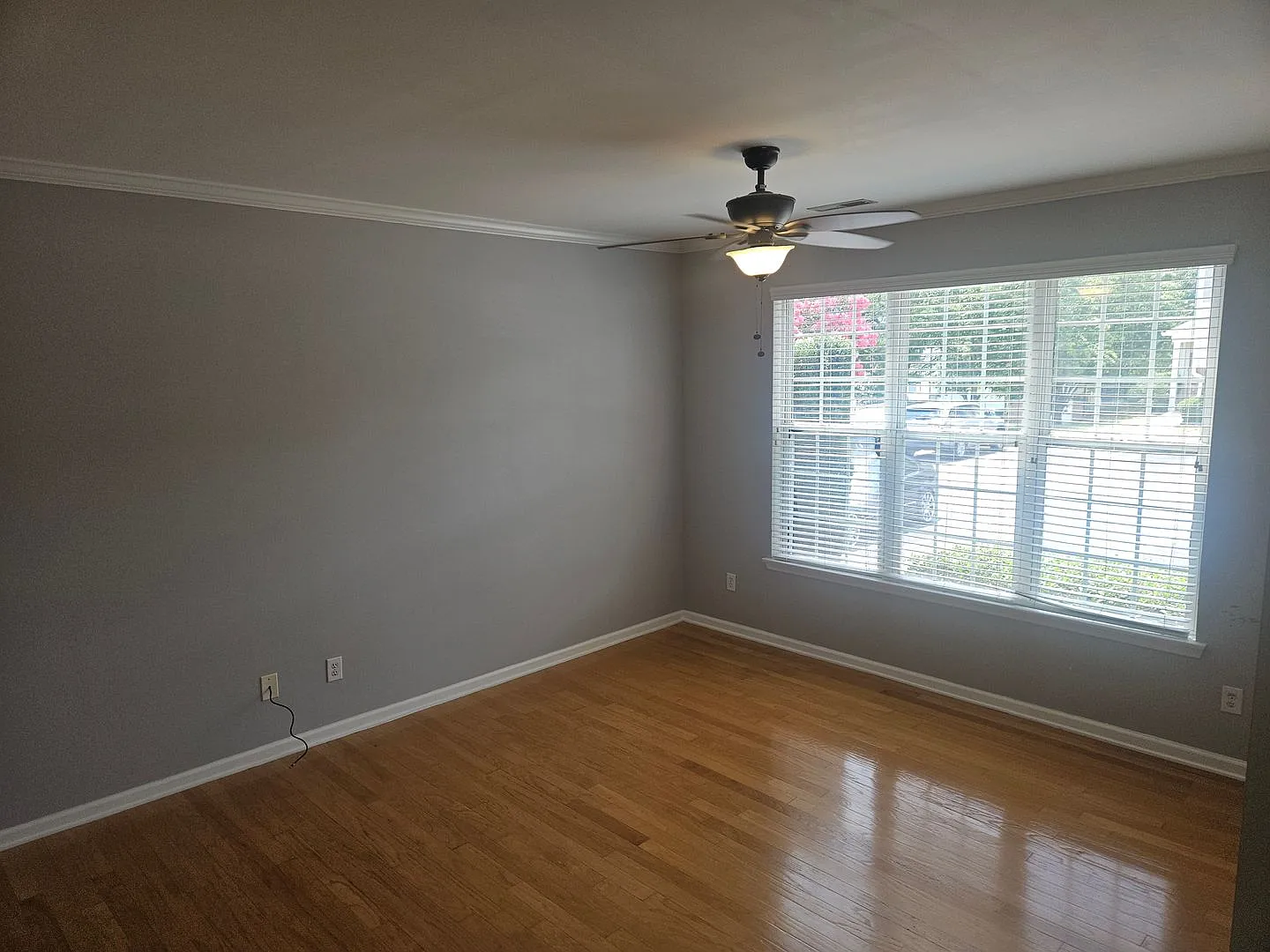 Charming 2br/2.5ba in Delta Lake, end unit townhome! Available now! — Photo 3