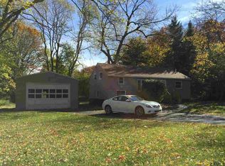 976 Riverview Rd, Niskayuna, NY 12309