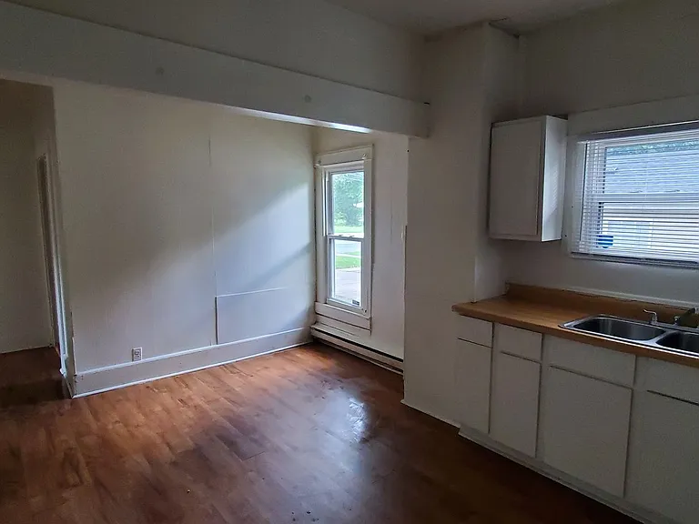 3609 Busic Ave — Photo 4