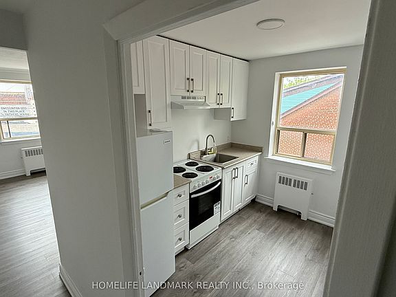 4th image of 676 Mount Pleasant Rd #206