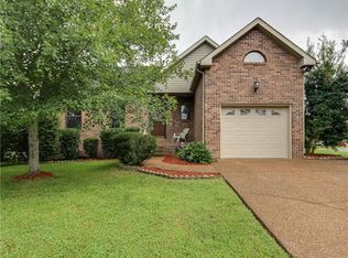 800 Poplar Ridge Ct, Nashville, TN 37221