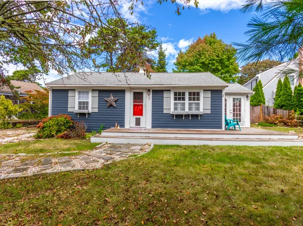 7 Elliot Drive, West Dennis, MA 02670