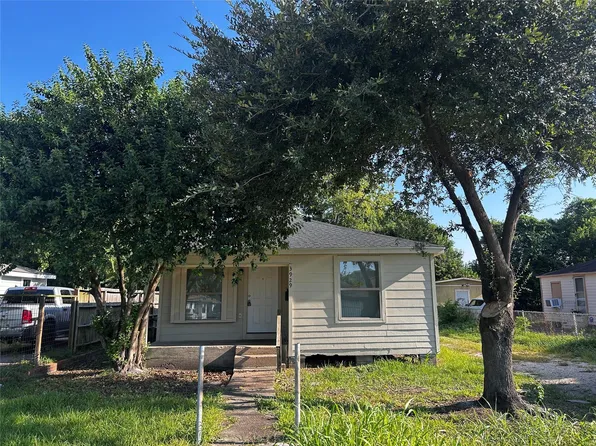 3929 Lynnfield St, Houston, TX 77016