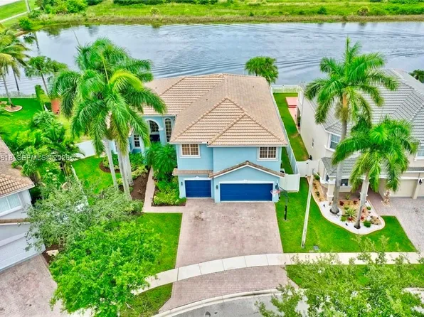 1580 SW 164th Ave, Pembroke Pines, FL 33027