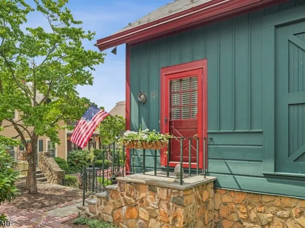 15 Murray Hill Sq, New Providence Boro, NJ 07974