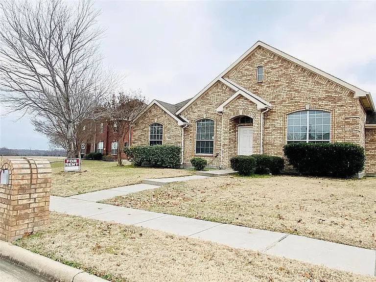 3416 Woodheights Ct — Photo 13