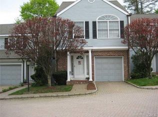10 Ward Ln, Darien, CT 06820