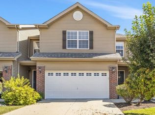 869 Foxgrove Dr, Fairview Heights, IL 62208