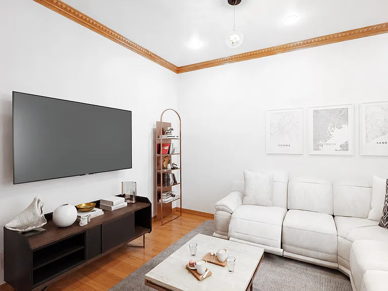 1590 York Ave #3A — Photo 1