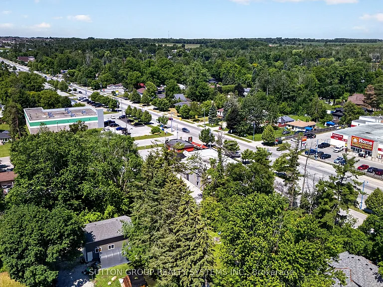 2082 Lilac Dr — Photo 33
