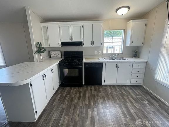 3rd image of 18 Lindamede Ln