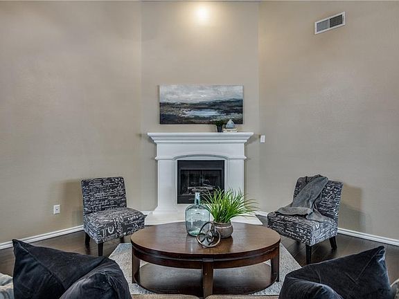 5th image of 6226 Farrah Dr