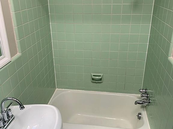 4th image of 410 W Chelten Ave #3F