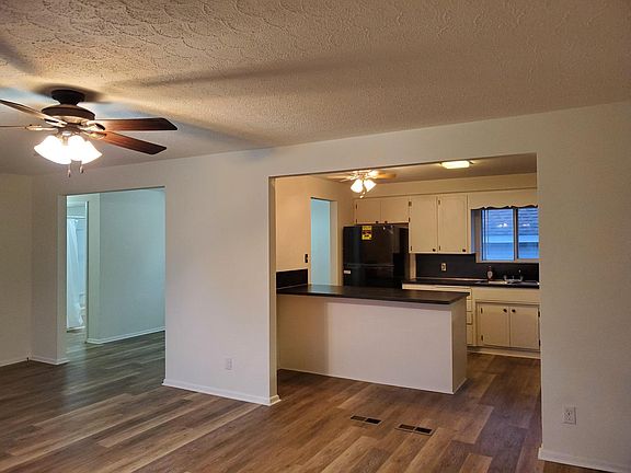 5th image of 6940 Cannon St