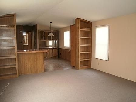 3rd image of 2008 E Greenfield Dr