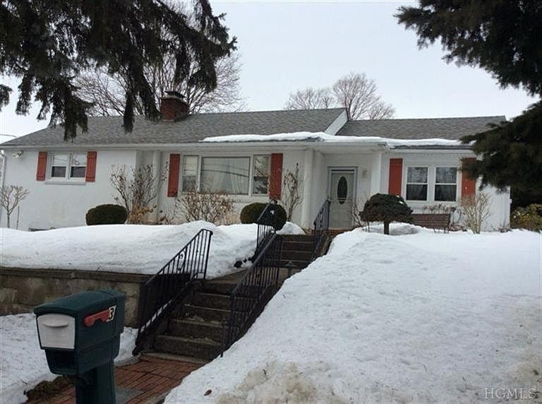 1st image of 3 Beechland Ct