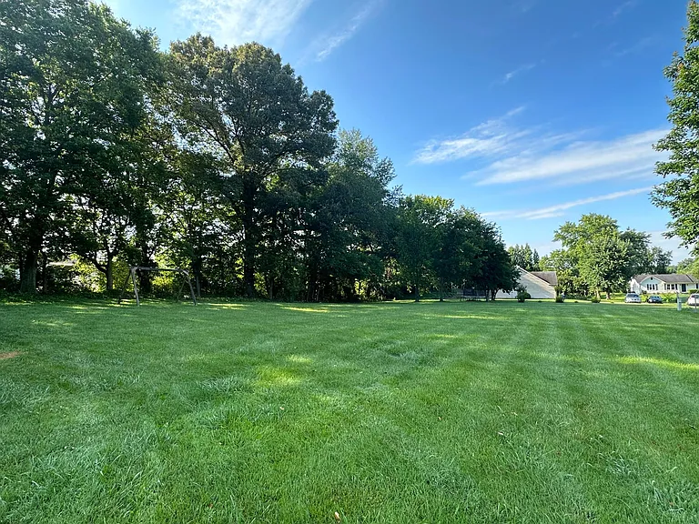439 Pleasant Place Way — Photo 8