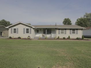 196 Wessington Pl, Hendersonville, TN 37075