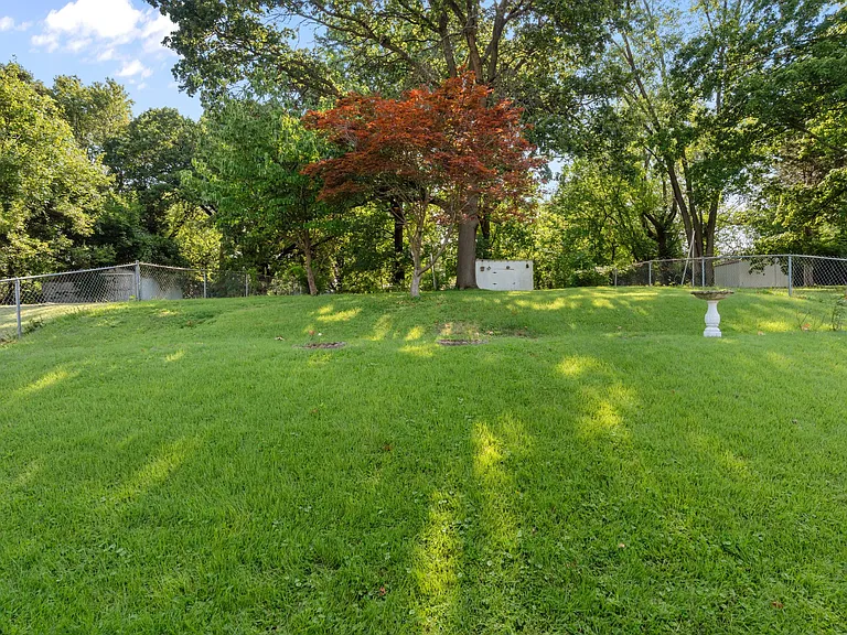 6138 Emerald Ave — Photo 18