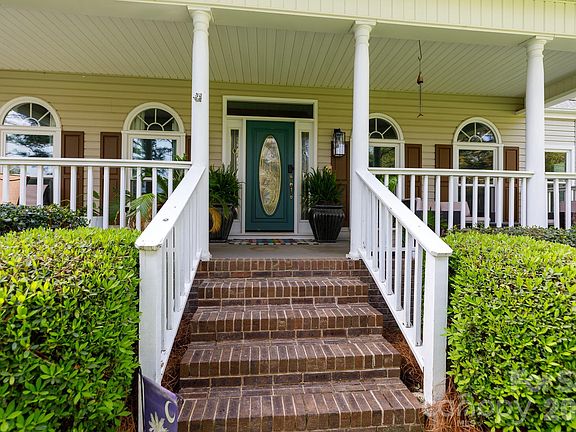 4th image of 6677 Campbell Rd