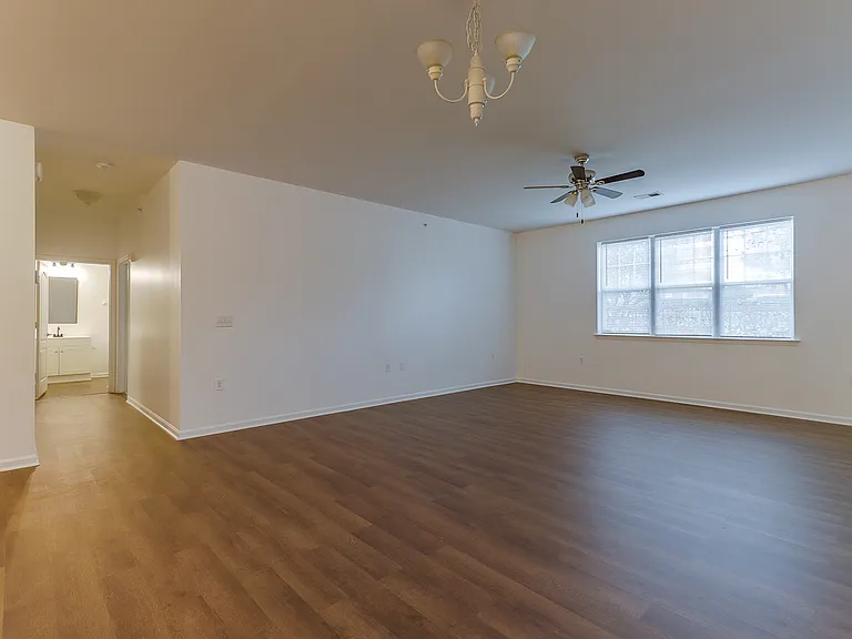 5212 Nuthall Dr #103 — Photo 5