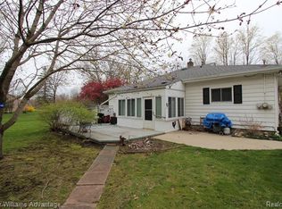 49825 W Nine Mile Rd, Northville, MI 48167