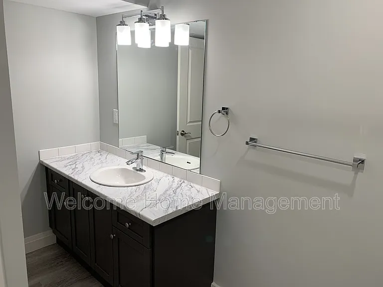 66 Juanita Dr #LOWER — Photo 7