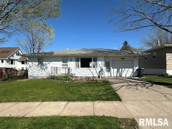 22 S Mitchell St, Preston, IA 52069