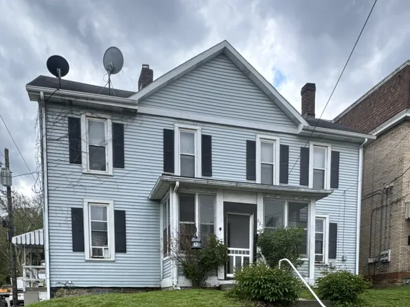 801 Crescent Ave #1, Ellwood City, PA 16117