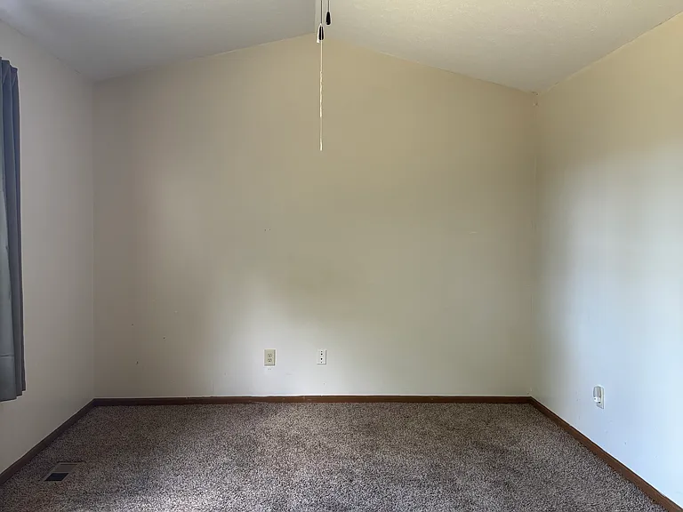 7866 Mill Creek Cir — Photo 3