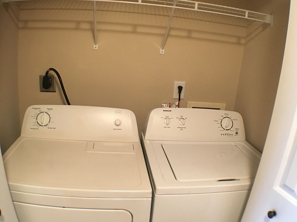 Included washer/dryer