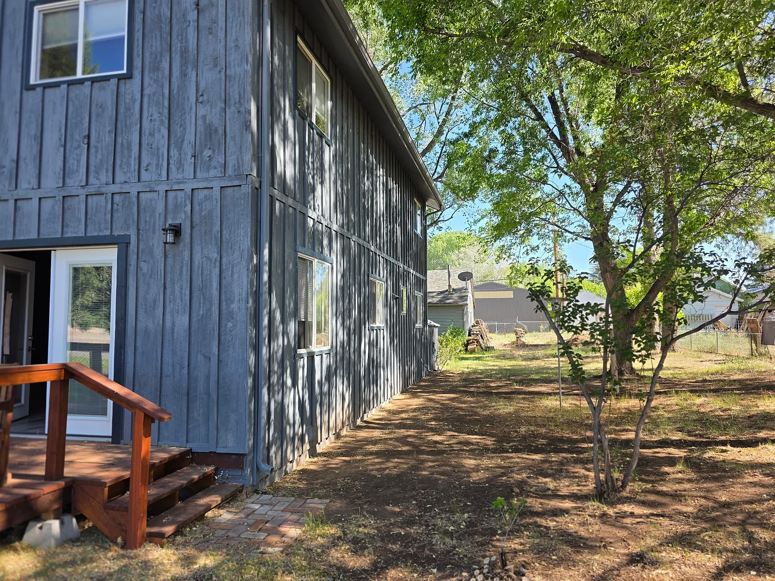 3 bed, 1554 sqft, $2,400 — Photo 4