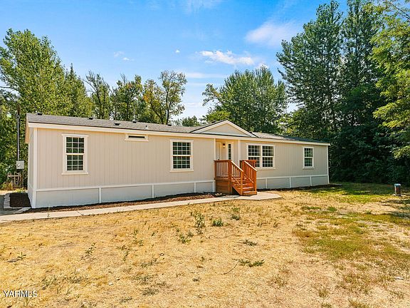 3rd image of 3351 S Naches Rd