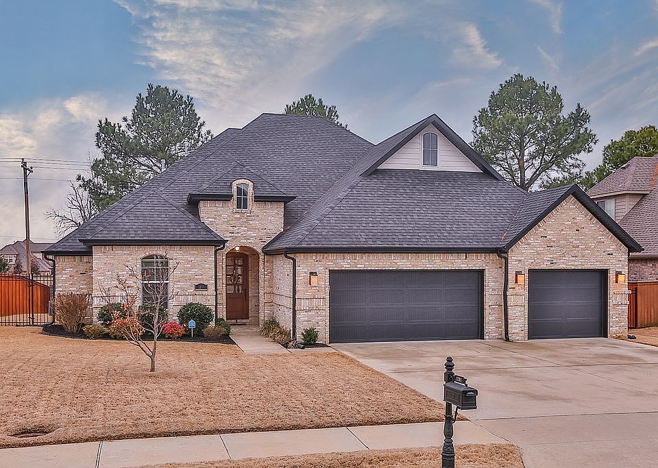 Stunning home built in 2014 