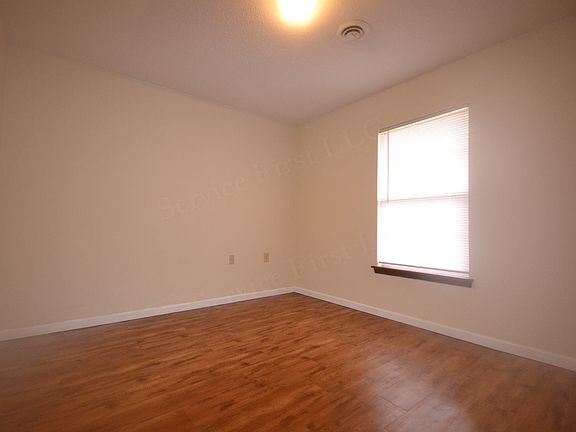 4th image of 503 Broad St APT 4