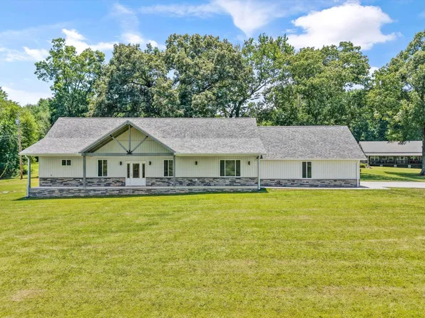 131 Burrville Rd, Sunbright, TN 37872