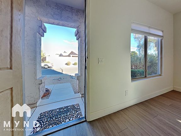 2nd image of 1237 E Blackfoot Daisy Dr
