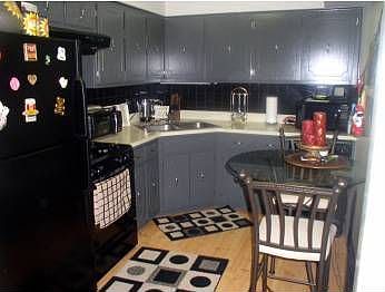 3rd image of 5800 W 105th St APT 1E