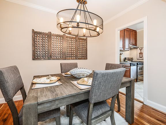 2nd image of 6 E Nelson Ave #210B