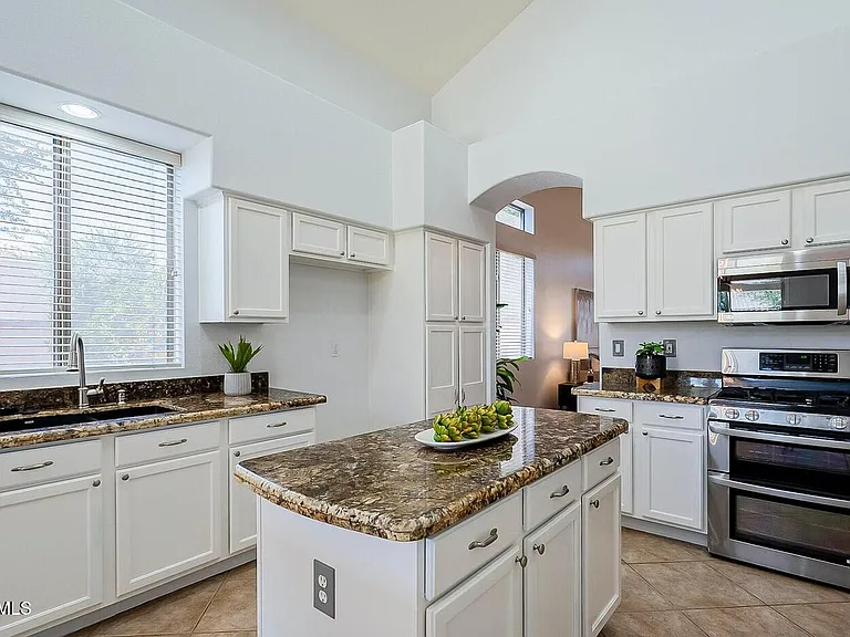 1863 E Flintlock Way — Photo 14