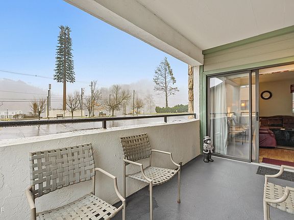 3rd image of 354 E Holly Ridge Rd Unit 301