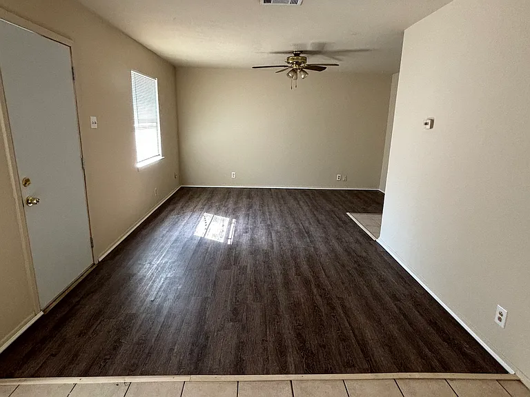 406 Rita Dr — Photo 3