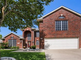 5717 Greenway Dr, Rowlett, TX 75089