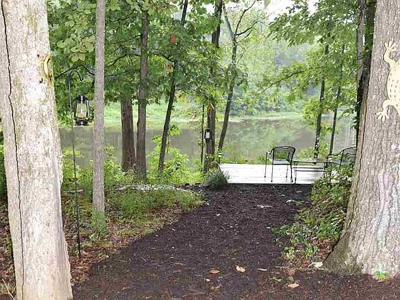 5th image of 115 Knollwood Dr