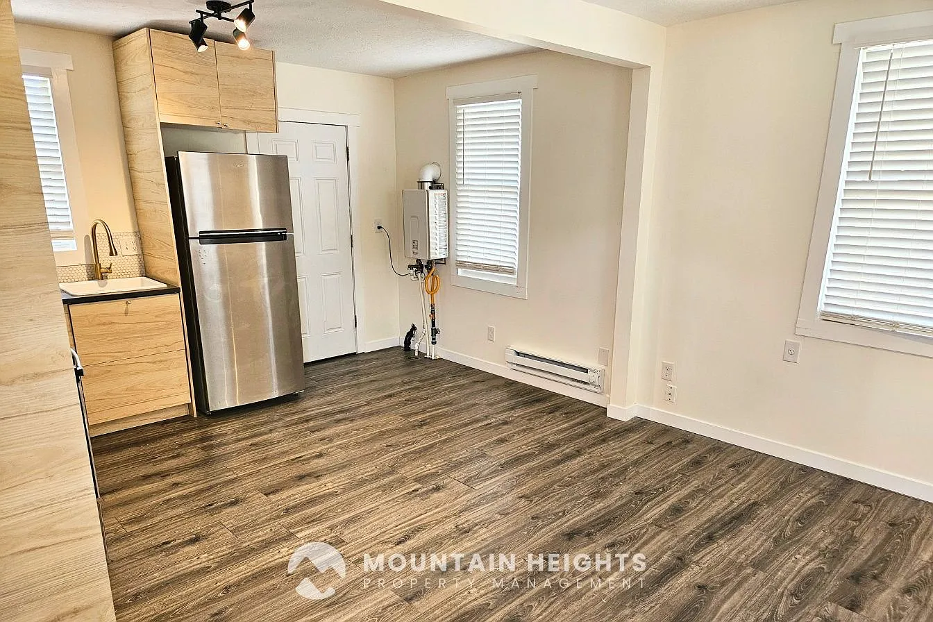 1 bed, 1.0 bath, 450 sqft, $1,400 — Photo 4